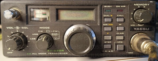 Yaesu FT-290R - radio per diretta su lunghezza d'onda due metri Yaesu FT-290R - radio per diretta su lunghezza d'onda due metri